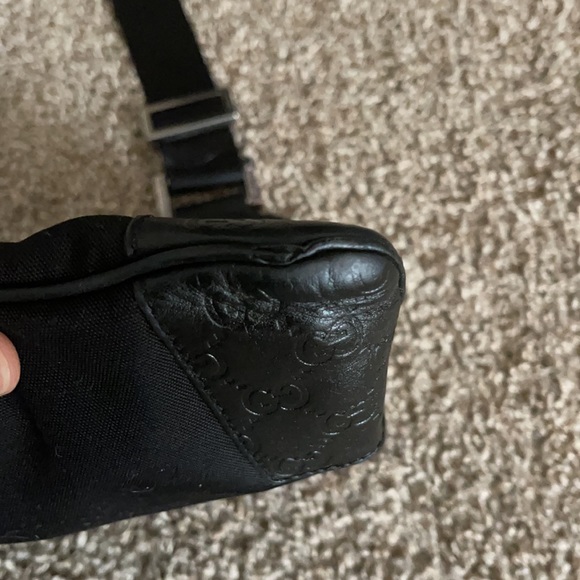 Gucci Black Guccissima Canvas Shoulder Bag - Picture 4 of 14